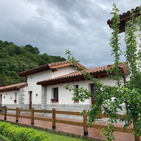 Apartamentos La Presa El Molin Onís Extérieur photo